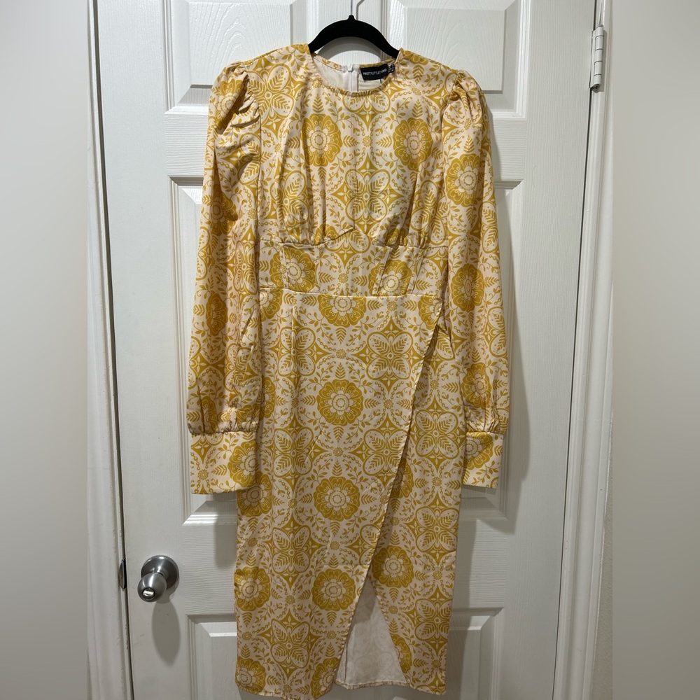 PrettyLittleThing Yellow Floral Dress